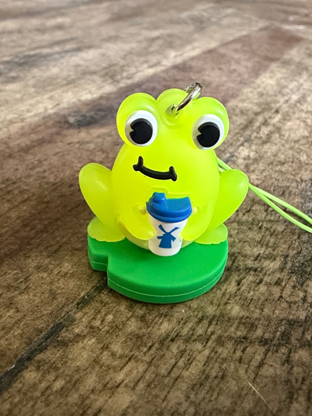 New Dutch Bros Yellow Green Frog Keychain Holding Coffee Cup